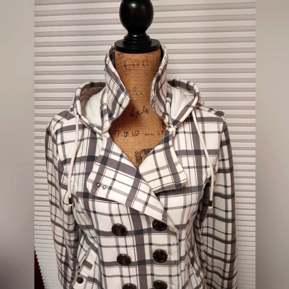 FIRST KISS size M white/grey plaid soft cotton jacket